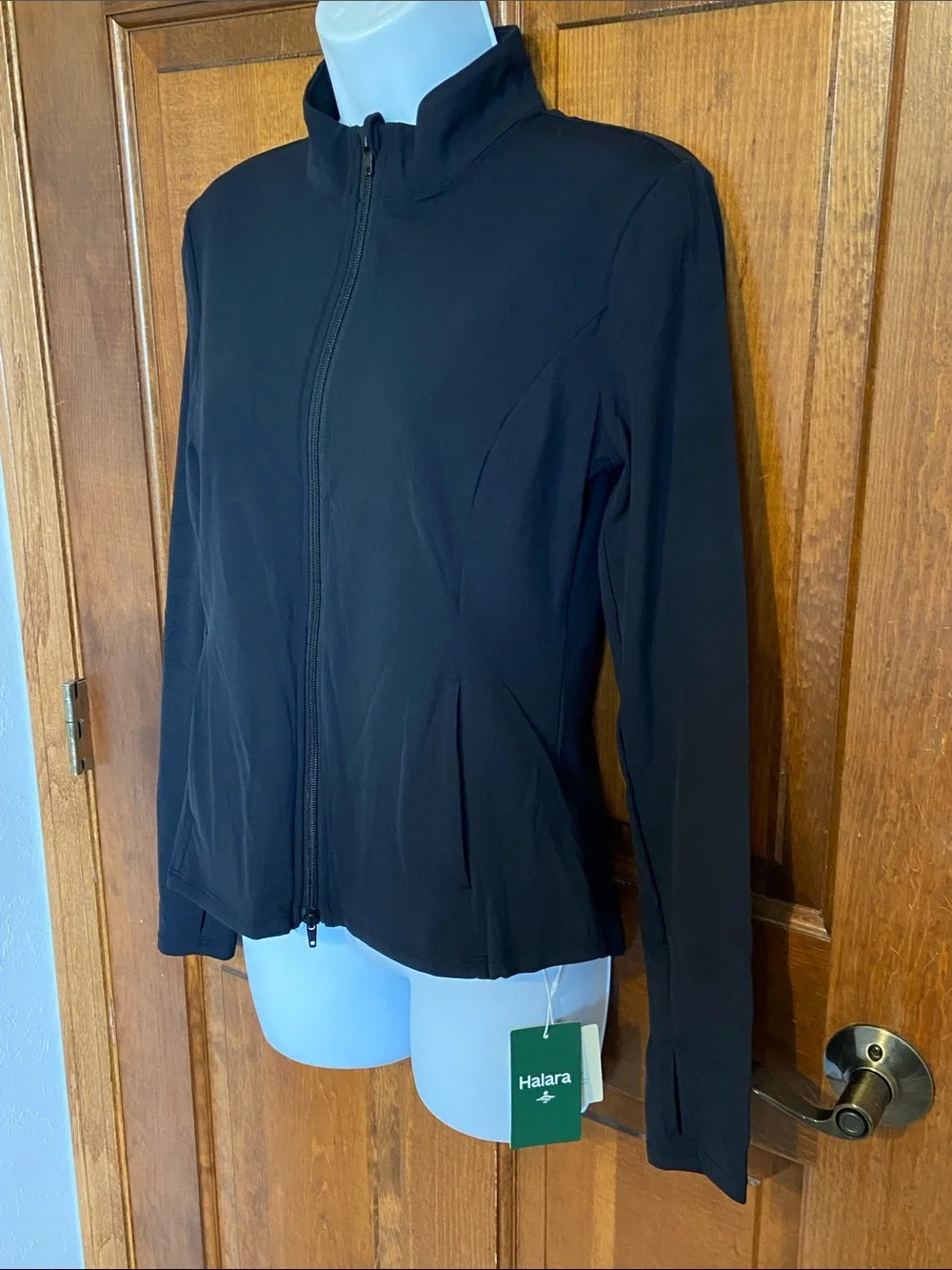 Halara SoftlyZero™ Stand Collar Thumb Hole Pockets Pleated Zipper Slimfit Size M - Picture 6 of 14